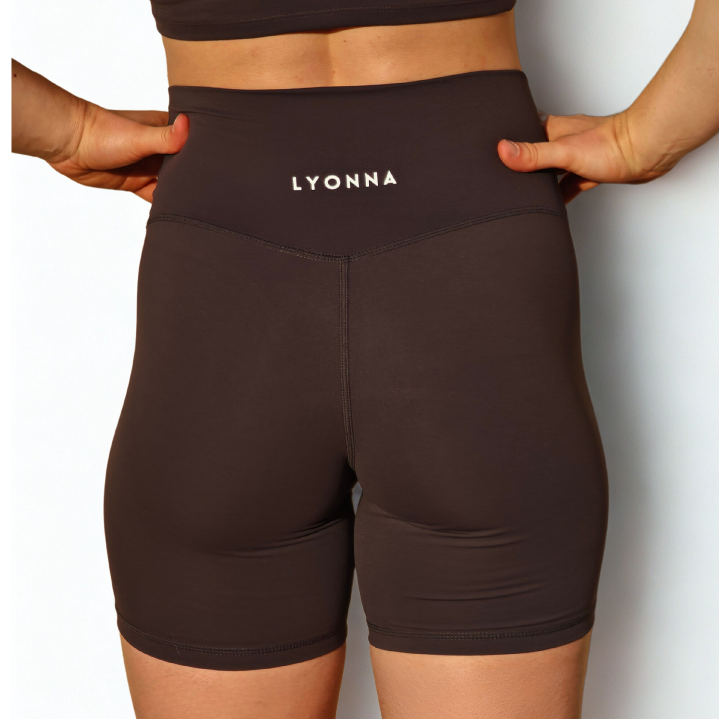Aura Shorts